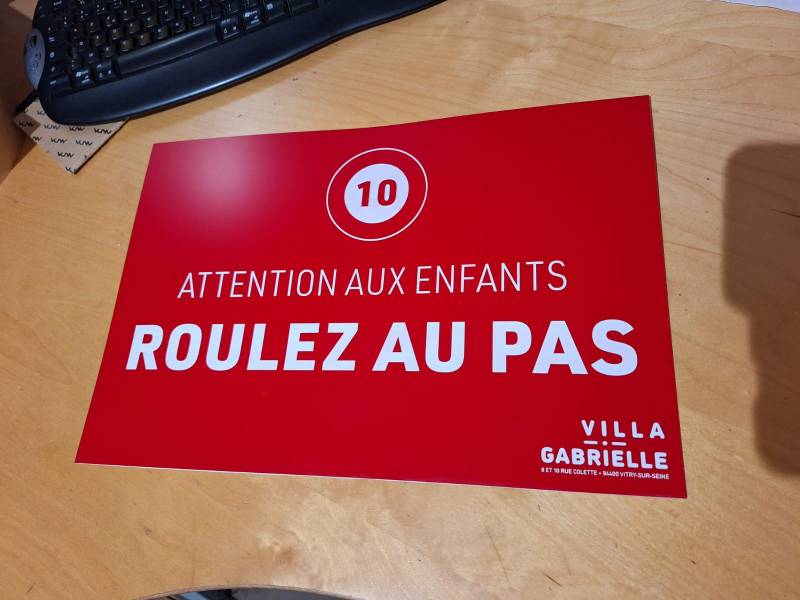 Vous êtes à la recherche d'une entreprise capable de personnaliser des plaques en PVC à Poissy 78